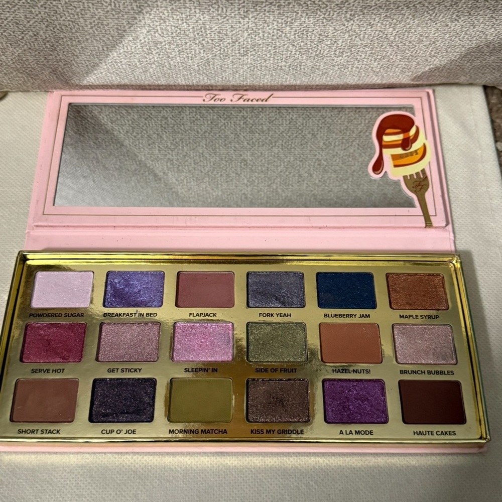 Too Faced Maple Syrup Pancakes Limited Edition Eyeshadow Palette
